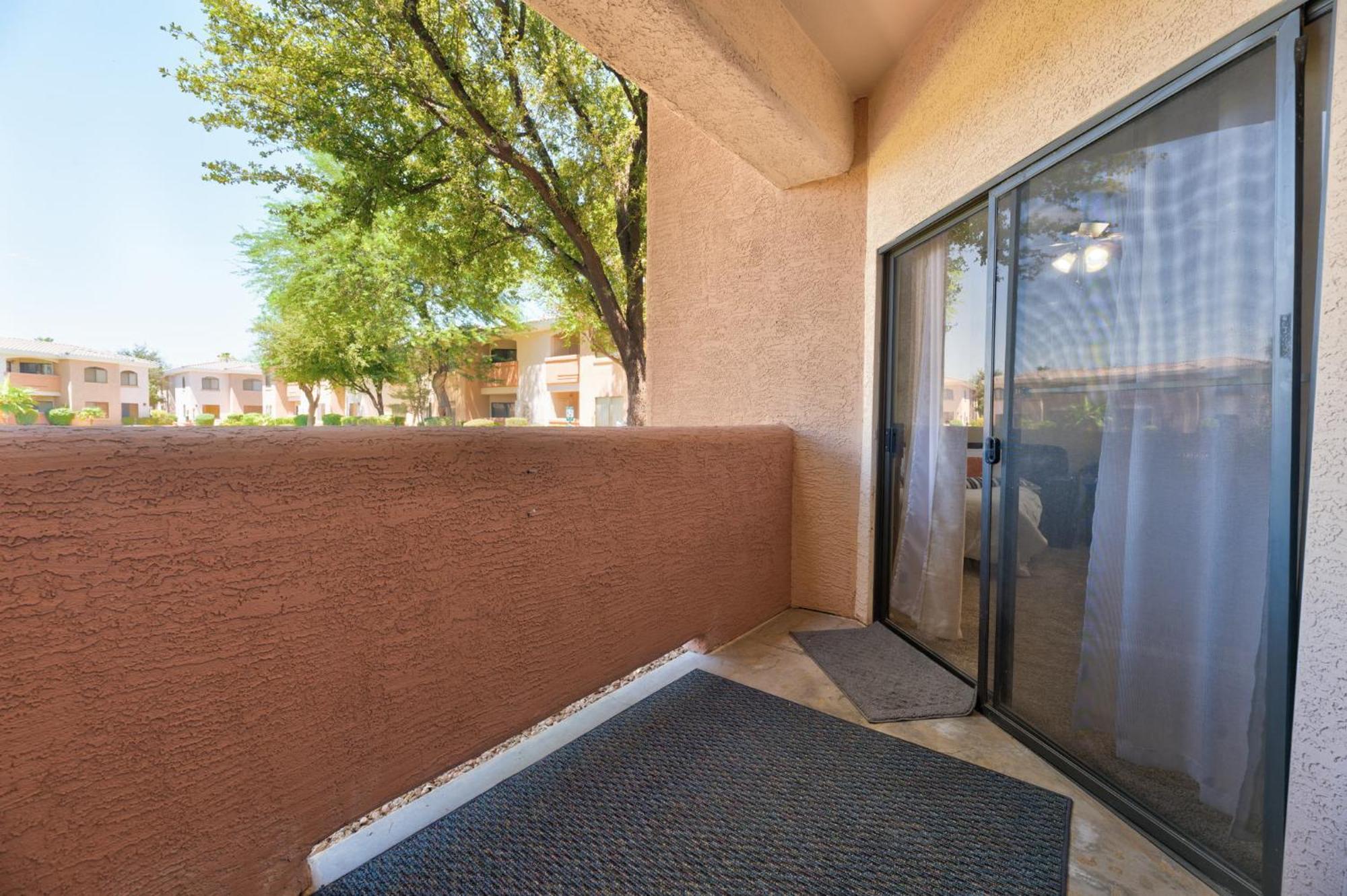 Comfy With Heated Pool And Gym * Phoenix